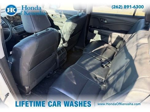 Used 2022 Honda Pilot Special Edition image 6