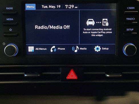 Used 2025 Hyundai Elantra SE FWD image 25
