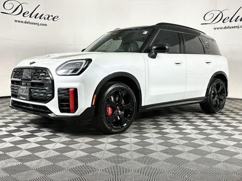 Used 2025 MINI Cooper Countryman John Cooper Works w/ Comfort Package Max AWD/4WD image 3