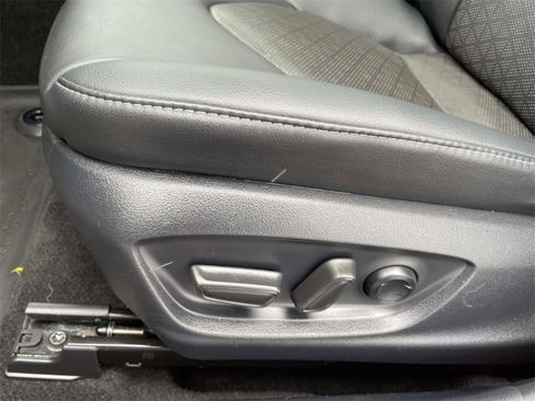 Used 2023 Toyota Camry XSE image 17