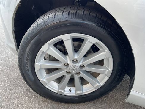 Used 2010 Toyota Venza AWD w/ Convenience Pkg image 43