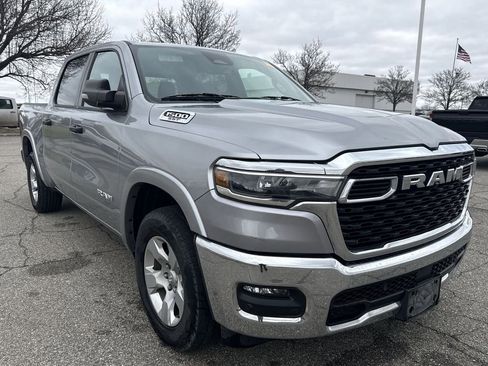 Used 2025 RAM 1500 Big Horn AWD/4WD image 8