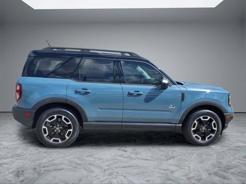 Used 2023 Ford Bronco Sport Outer Banks w/ Tech Package AWD/4WD image 8