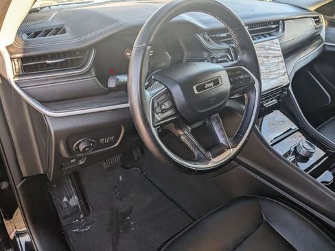 Certified 2022 Jeep Grand Cherokee Limited image 11