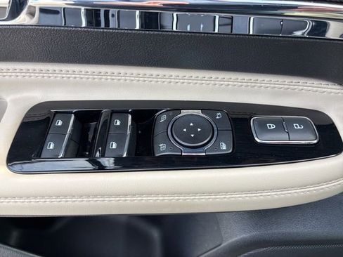 Used 2025 Lincoln Corsair Reserve w/ Equipment Group 202A image 17