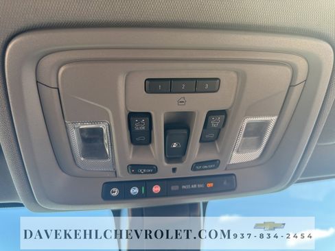 Used 2023 GMC Sierra 2500 Denali w/ Denali Ultimate Package image 17