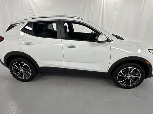 Used 2023 Buick Encore GX Select image 2