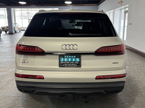 Used 2024 Audi Q7 3.0T Prestige image 5