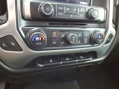 Used 2018 GMC Sierra 1500 SLE w/ SLE Value Package image 32