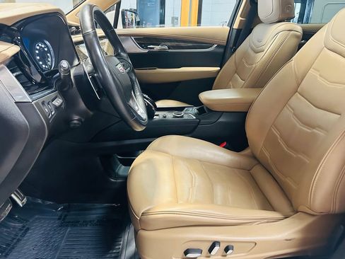 Used 2022 Cadillac XT6 Sport w/ Platinum Package AWD/4WD image 11