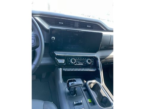 Used 2025 GMC Sierra 1500 Denali AWD/4WD image 6