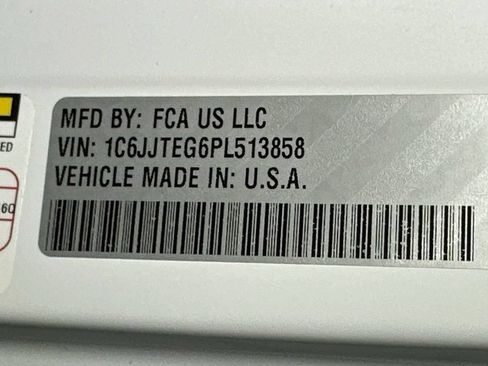 Certified 2023 Jeep Gladiator Mojave w/ LED Lighting Group AWD/4WD image 21