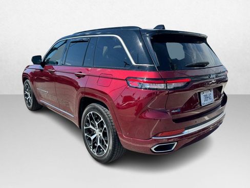 Used 2024 Jeep Grand Cherokee Summit AWD/4WD image 7