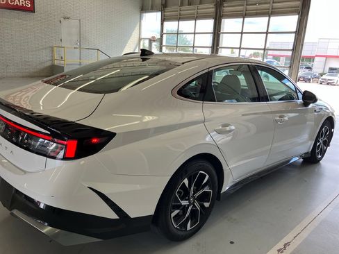 Used 2025 Hyundai Sonata SEL FWD image 4