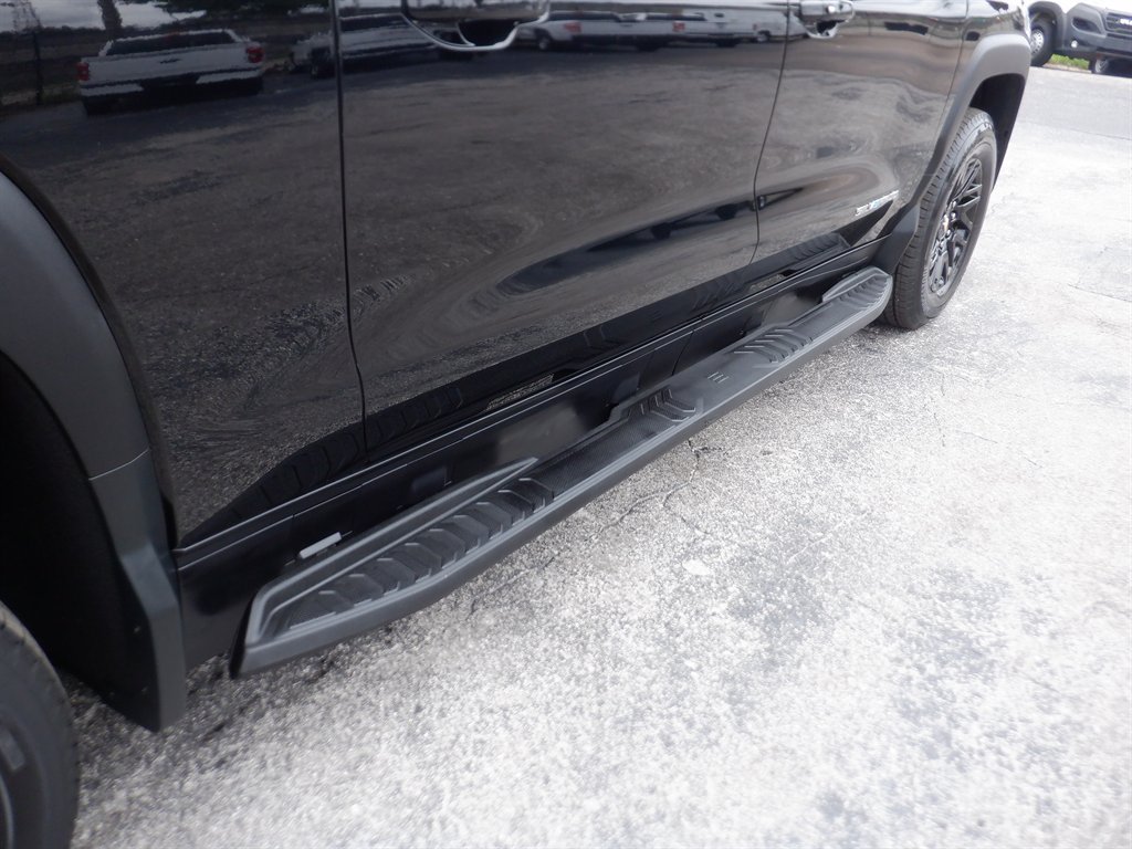 Used 2024 Chevrolet Silverado EV W/T AWD/4WD image 9