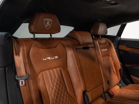 Used 2023 Lamborghini Urus S AWD/4WD image 80