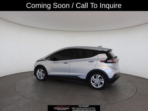 Used 2023 Chevrolet Bolt LT w/ Driver Confidence Package FWD image 9