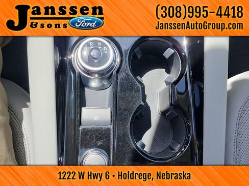 Used 2025 Ford Explorer Platinum w/ Ultimate Package AWD/4WD image 38