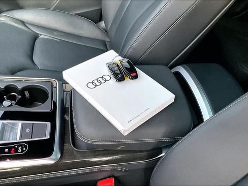 Used 2025 Audi Q7 3.0T Premium Plus w/ Premium Plus Package AWD/4WD image 15