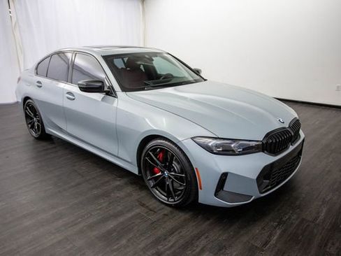 Used 2023 BMW 330i Sedan w/ M Sport Package image 2