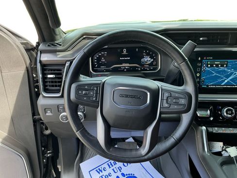 Used 2025 GMC Sierra 2500 Denali Ultimate AWD/4WD image 12