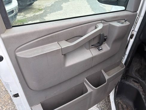 Used 2016 GMC Savana 2500 w/ Savana Pro Plus Package RWD image 15