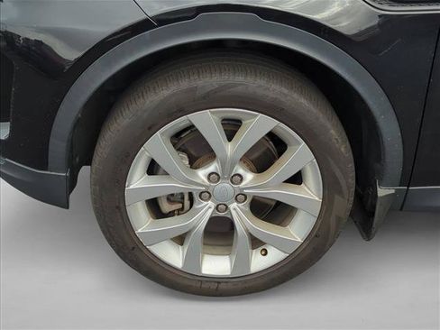 Used 2023 Land Rover Discovery Sport SE AWD/4WD image 30