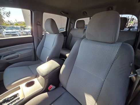 Used 2013 Toyota Tacoma 4x4 Double Cab image 16