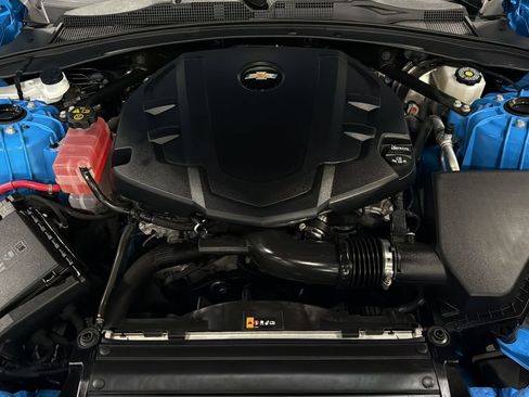 Used 2022 Chevrolet Camaro LT RWD image 34