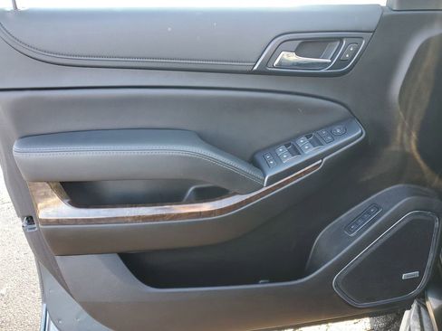 Used 2019 Chevrolet Tahoe LT image 22