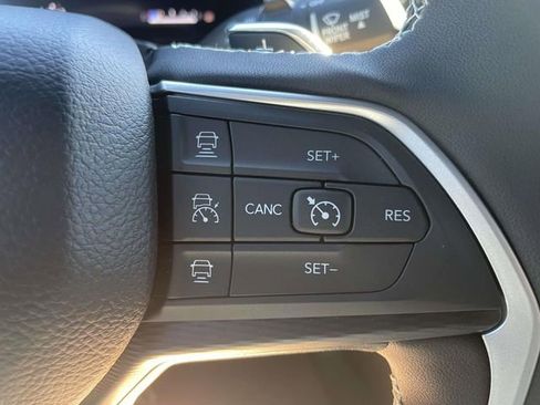 New 2025 Jeep Grand Cherokee Altitude RWD image 26