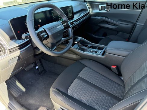 New 2026 Kia Sorento LX FWD image 16