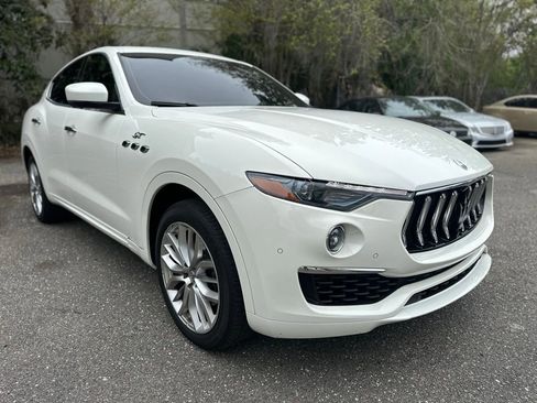 Used 2022 Maserati Levante GT AWD/4WD image 2