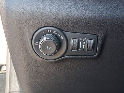 Certified 2022 Jeep Compass Trailhawk w/ Trailhawk Convenience Group AWD/4WD image 25