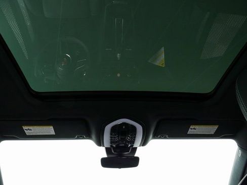 New 2026 Porsche Macan S image 20