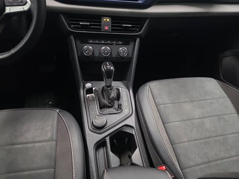 Used 2022 Volkswagen Taos SE image 15