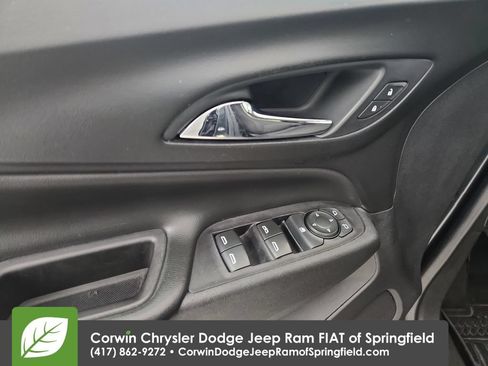 Used 2020 Chevrolet Equinox LT FWD image 20