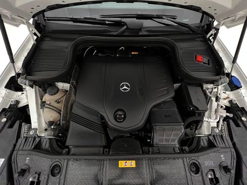 Used 2025 Mercedes-Benz GLS 450 4MATIC image 27