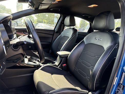 Used 2022 Kia Forte GT-Line image 11