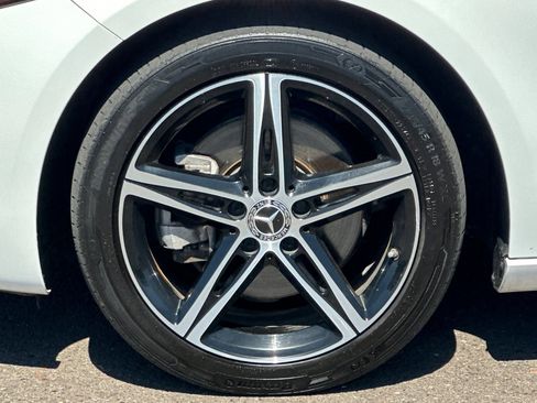 Used 2019 Mercedes-Benz A 220 4MATIC image 24