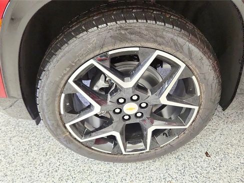 New 2026 Chevrolet Traverse High Country FWD image 13