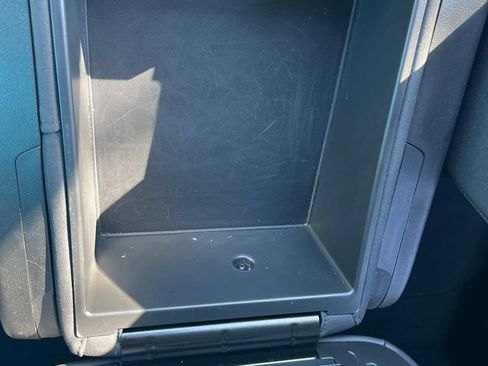 Used 2025 GMC Sierra 1500 SLT AWD/4WD image 25