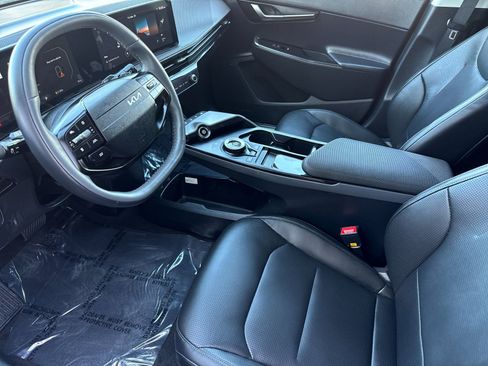 New 2025 Kia EV6 Wind image 9