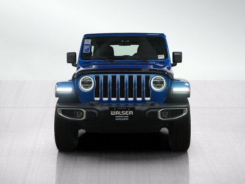 Used 2022 Jeep Wrangler Unlimited Sahara w/ Dual Top Group AWD/4WD image 9
