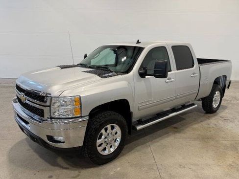 Used 2011 Chevrolet Silverado 2500 LTZ w/ LTZ Plus Package AWD/4WD image 20