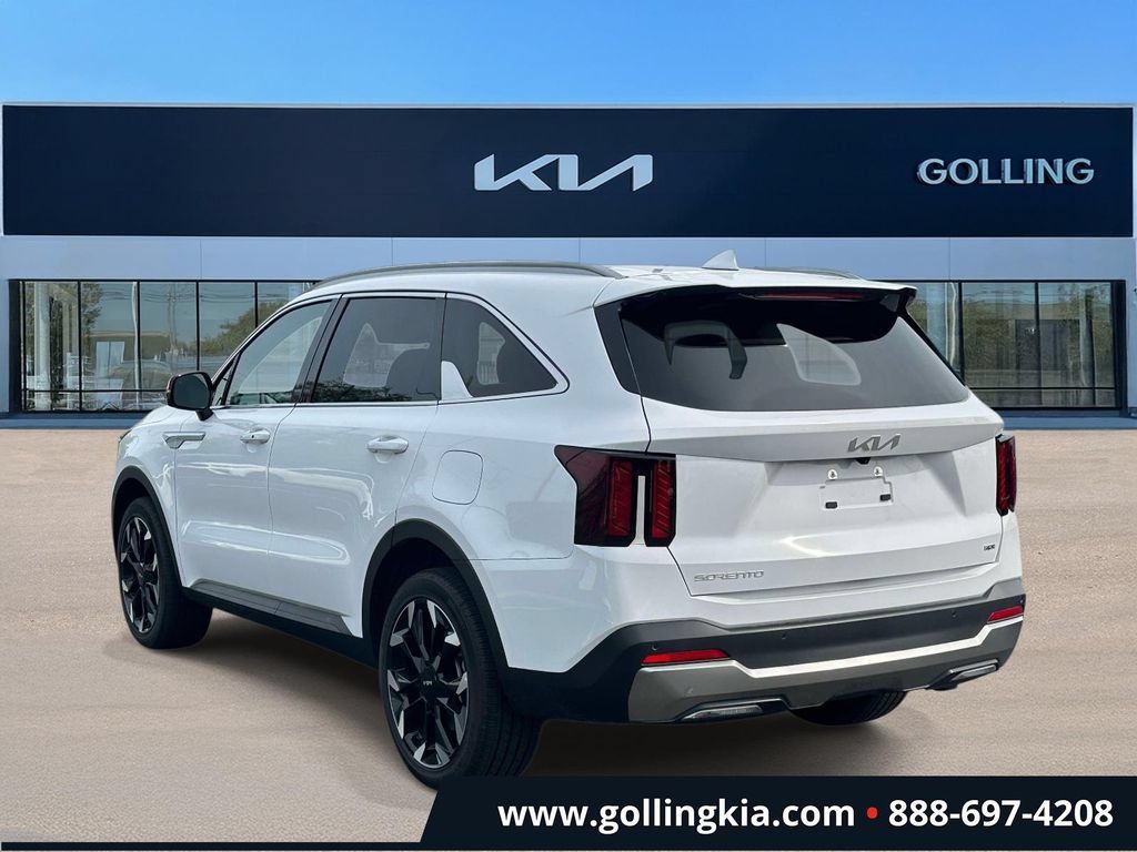 Certified 2026 Kia Sorento EX AWD/4WD image 4