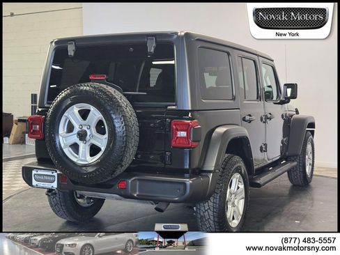 Used 2022 Jeep Wrangler Unlimited Sport AWD/4WD image 11