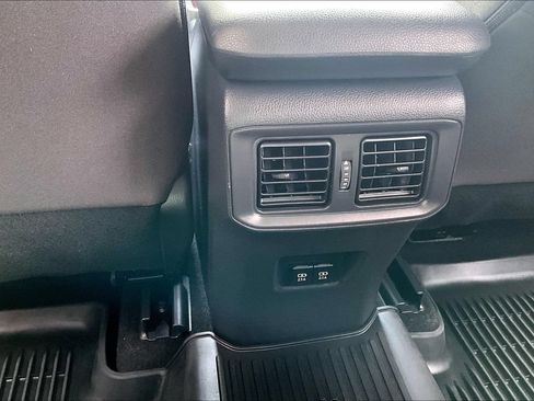 Certified 2019 Toyota RAV4 XLE w/ Convenience Package FWD image 13