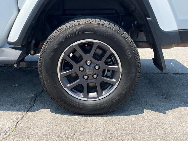 Used 2021 Jeep Gladiator Overland w/ Trailer Tow Package AWD/4WD image 14