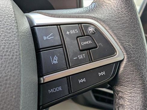 Used 2022 Toyota Sienna XLE image 13